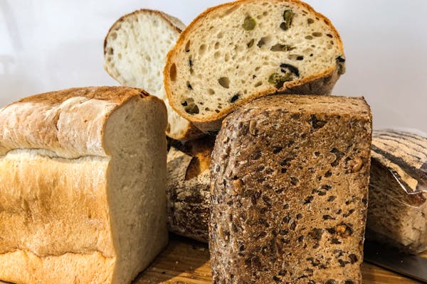 does bread crumbs italian style include cheese